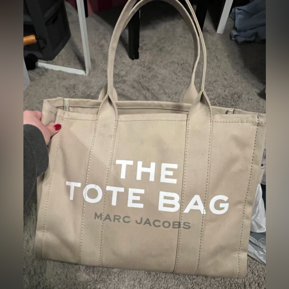 Marc Jacobs “The Tote Bag”